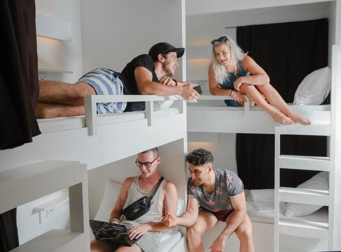 The A Hostel Balabag  المظهر الخارجي الصورة